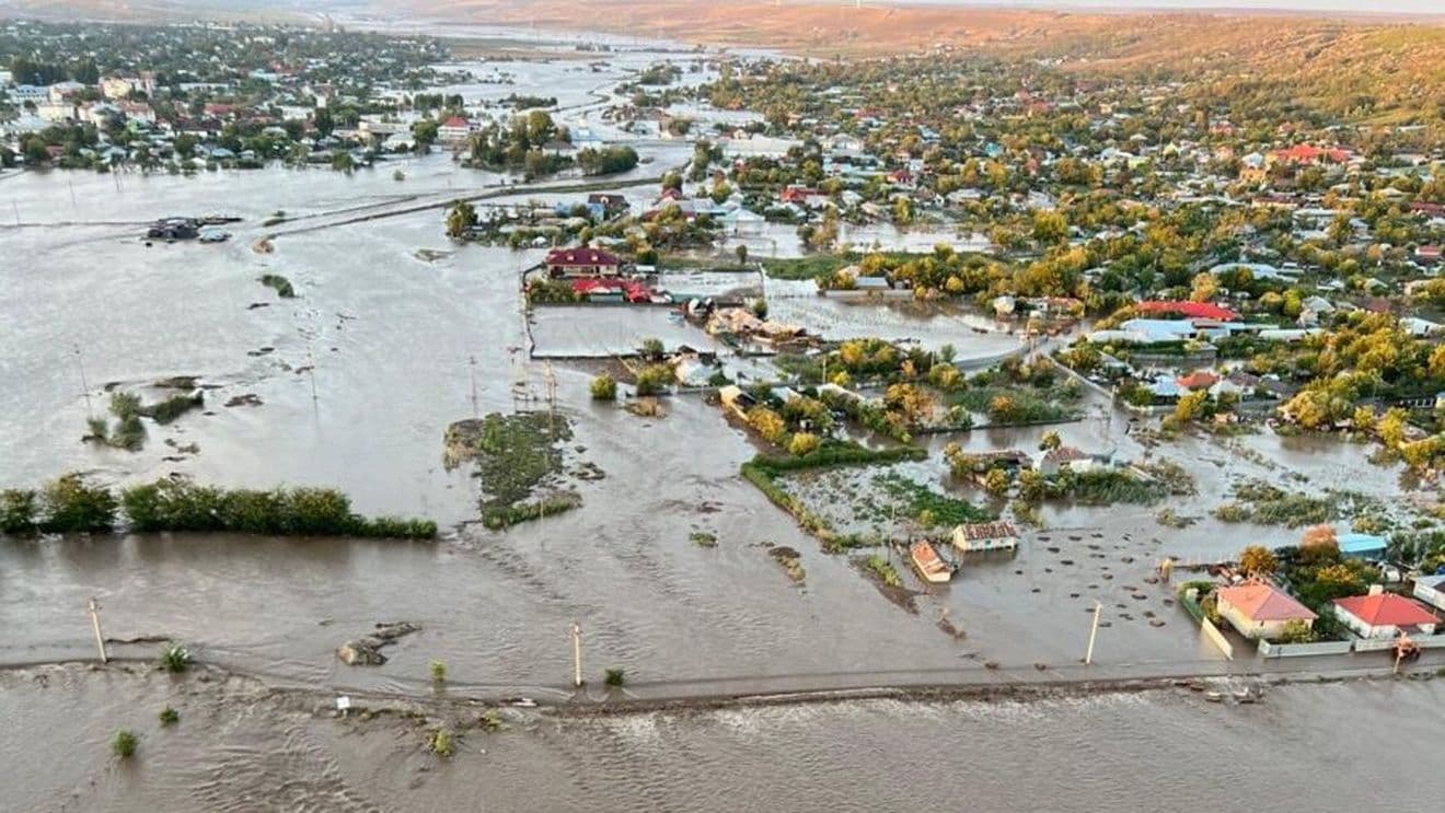 Inundațiile din Moldova (2005)